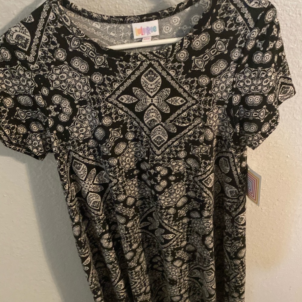 Black and White LuLaRoe Carly